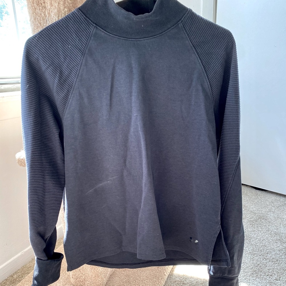 Under Armor Mock neck Sweatshirt